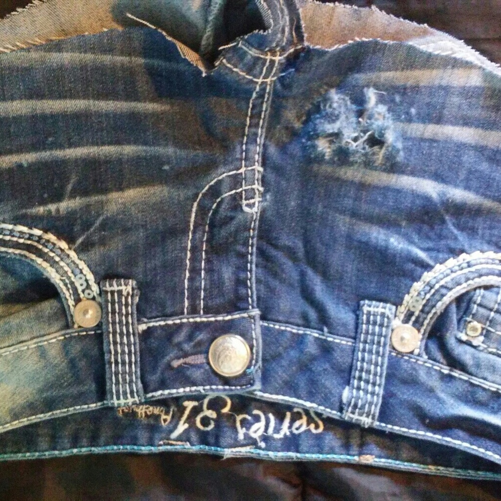 Series 31 Amethyst distressed jeans